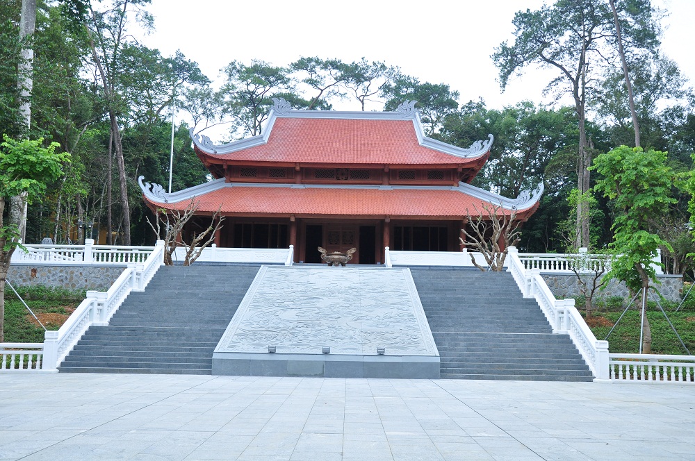 TOUR K9 ĐÁ CHÔNG - ĐỀN THỜ BÁC HỒ